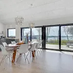 Dom wakacyjny Haley - 150m From The Sea By Interhome *
