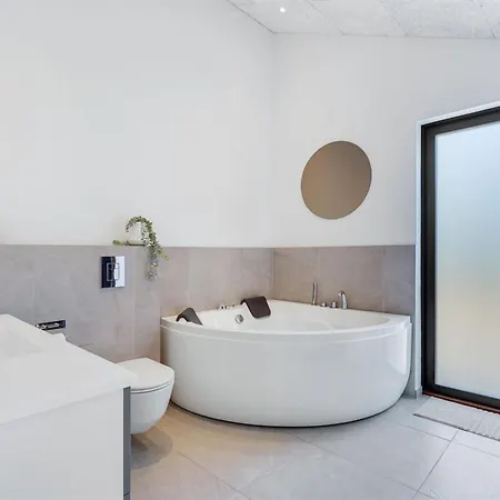 Haley - 150m From The Sea By Interhome